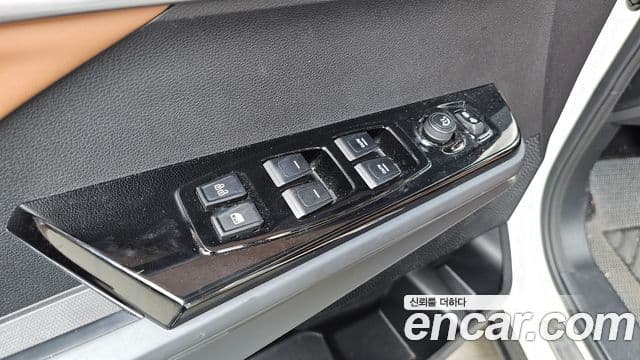 KG모빌리티(SsangYong) Torres T7, 2023 14