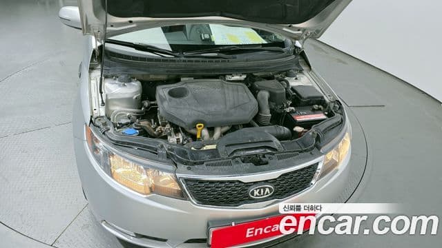 Kia Forte, 2012 6