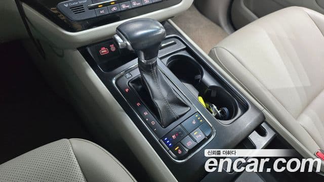 Kia All New Carnival Luxury, 2018 9