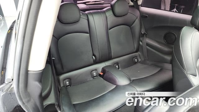 Mini Cooper D 3세대, 2017 12