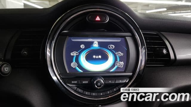 Mini Cooper D 3세대, 2017 14