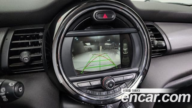 Mini Cooper D 3세대, 2017 15