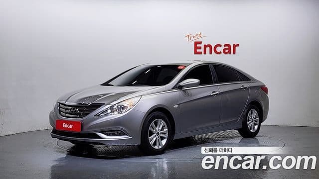 Hyundai YF Sonata Luxury, 2010 1