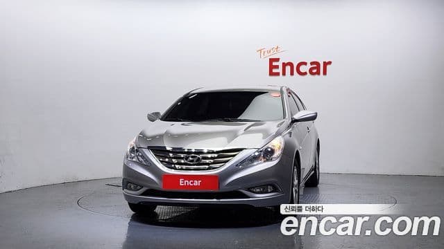 Hyundai YF Sonata Luxury, 2010 3