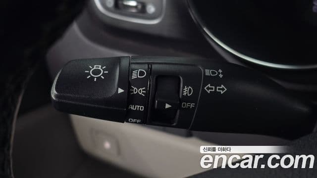 Kia All New Carnival Luxury, 2018 17