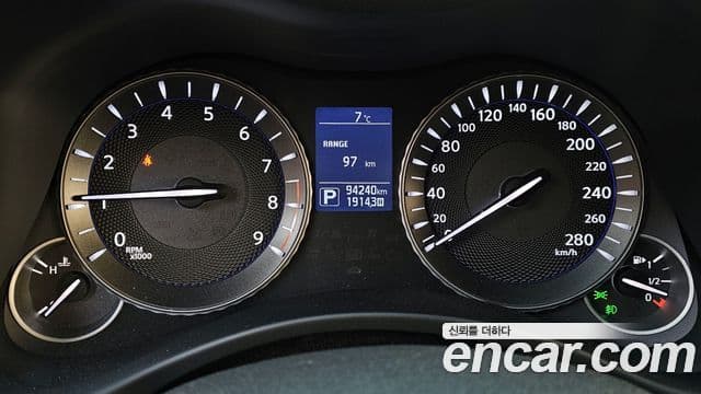 Infiniti Q70 Style, 2017 8