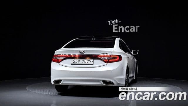 Hyundai Grandeur HG Luxury, 2011 4