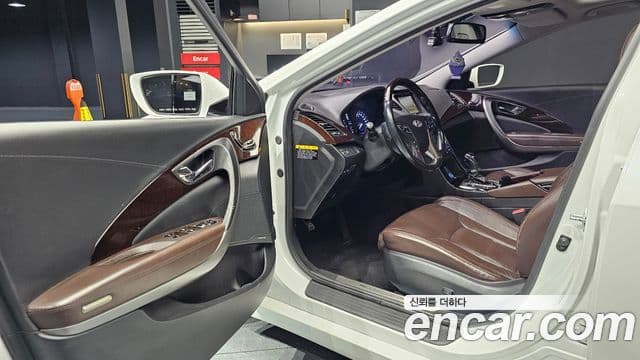 Hyundai Grandeur HG Luxury, 2011 11