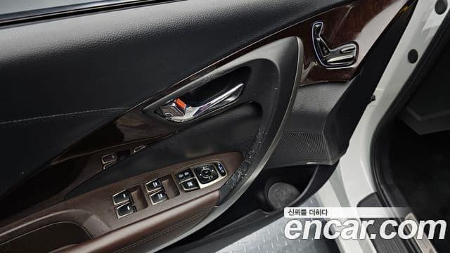 Hyundai Grandeur HG Luxury, 2011 16