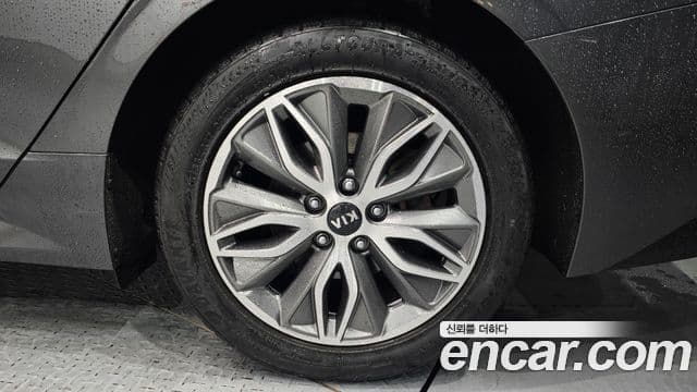 Kia K5 гибрид 3세대 Signature, 2020 все фото