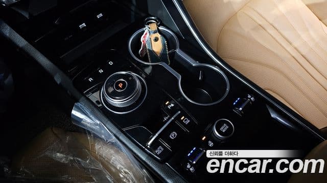 Kia K5 гибрид 3세대 Signature, 2020 9