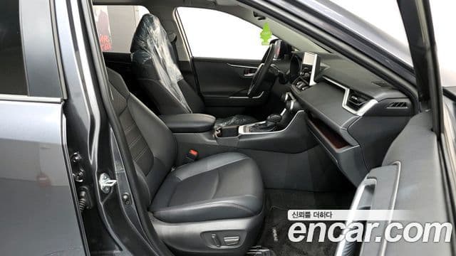 Toyota RAV4 5세대 2.5 4WD гибрид LTD, 2024 11
