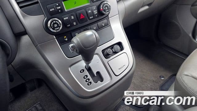 Kia Carnival R топовая версия, 2013 9