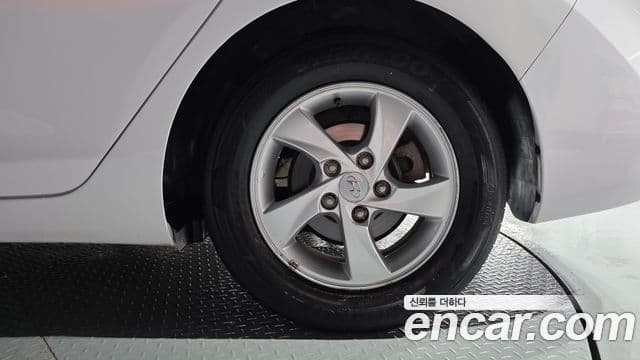 Hyundai Avante MD Luxury, 2012 все фото