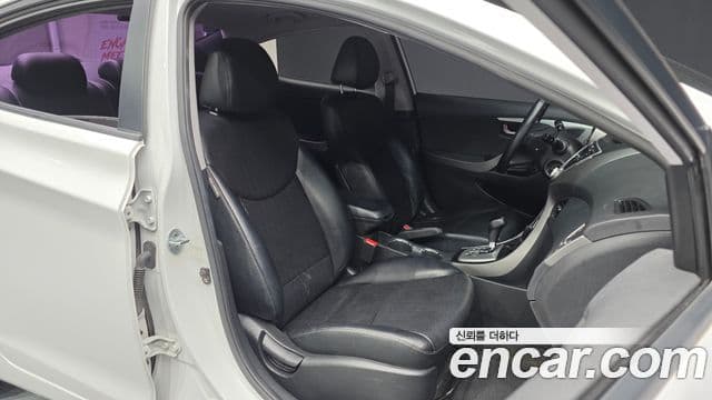 Hyundai Avante MD Luxury, 2012 10