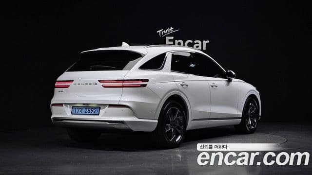 Genesis electrified GV70 e-AWD, 2022 2