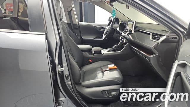 Toyota RAV4 5세대 2.5 4WD гибрид LTD, 2023 11
