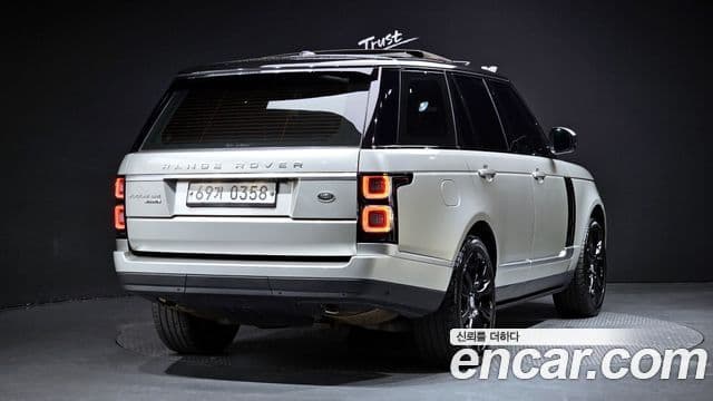 Land Rover Range Rover 4세대 4.4 SDV8 Vogue SE дизель, 2016 2
