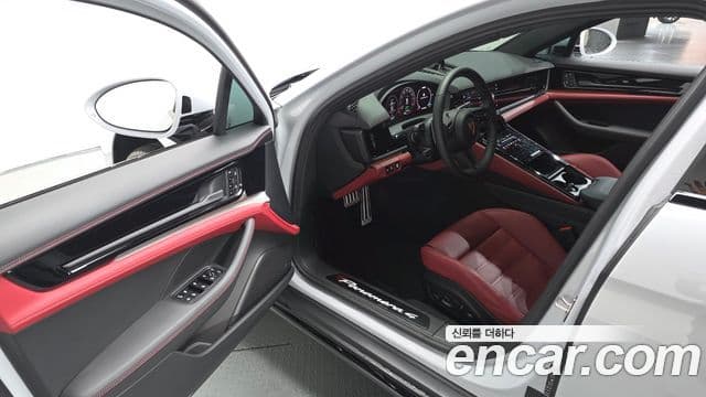 Porsche Panamera (976) 2.9 AWD E-гибрид, 2025 12