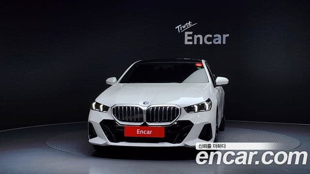 BMW 5시리즈 (G60) 530i xDrive M Sport, 2024 3