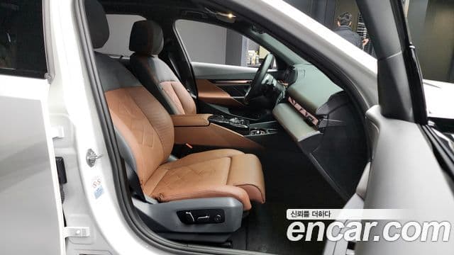 BMW 5시리즈 (G60) 530i xDrive M Sport, 2024 11