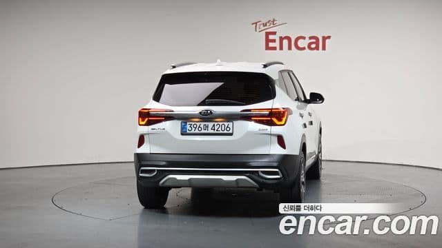 Kia Seltos Signature, 2022 4