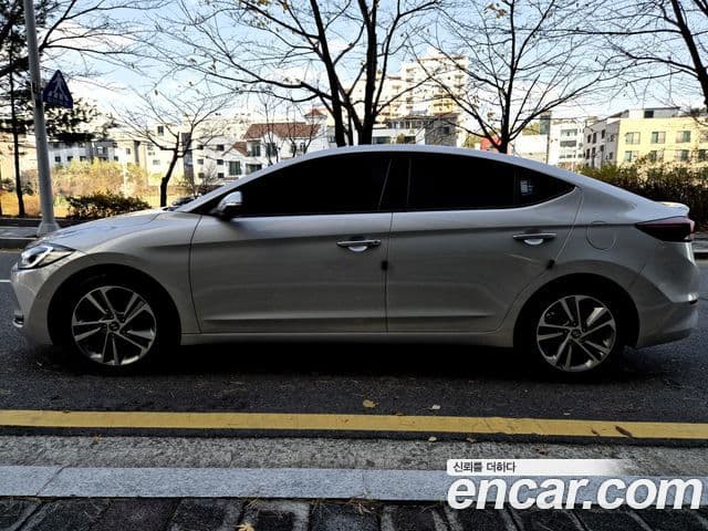 Hyundai Avante AD 1.6 GDI Value Plus, 2018 9