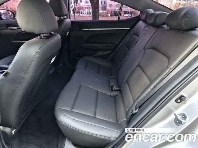 Hyundai Avante AD 1.6 GDI Value Plus, 2018 11