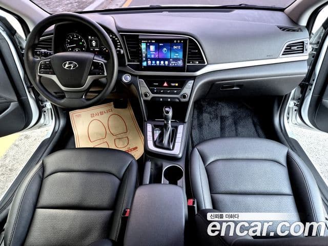 Hyundai Avante AD 1.6 GDI Value Plus, 2018 14