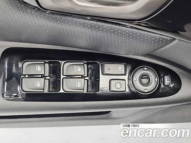 Kia 로체 이노베이션 топовая версия, 2009 17