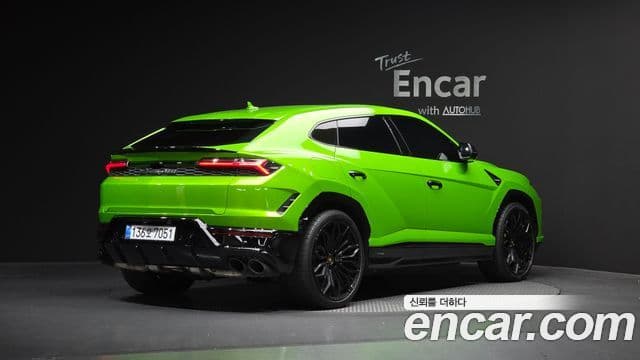 Lamborghini Urus 4.0 V8 SE, 2025 2