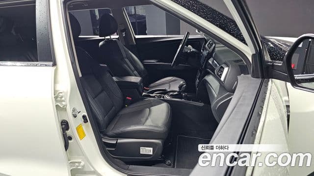 KG모빌리티(SsangYong) The / новый New Tivoli V1, 2025 10