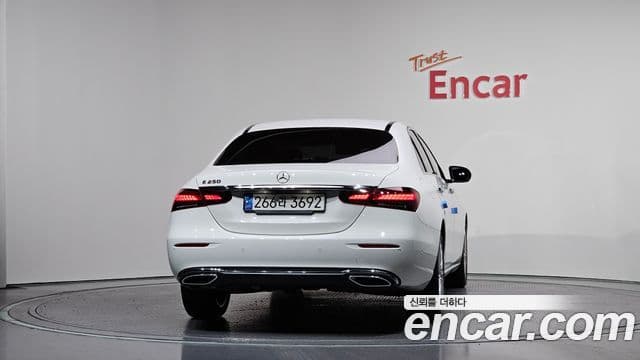 Mercedes-Benz E-класс W213 Exclusive, 2022 4