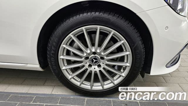 Mercedes-Benz E-класс W213 Exclusive, 2022 все фото