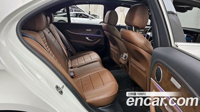 Mercedes-Benz E-класс W213 Exclusive, 2022 12