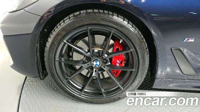 BMW 5시리즈 (G30) 520i M Sport, 2023 все фото