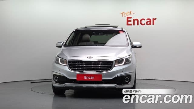Kia All New Carnival Noblesse, 2015 3