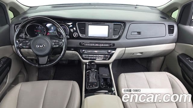Kia All New Carnival Noblesse, 2015 7