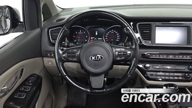 Kia All New Carnival Noblesse, 2015 13