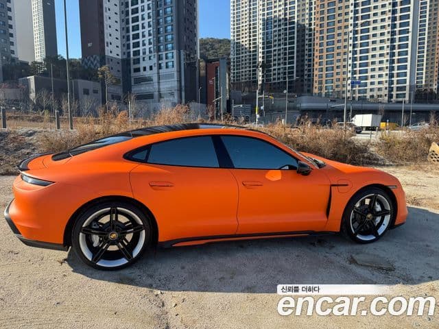 Porsche 타이칸 4S, 2021 3