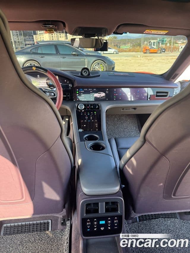 Porsche 타이칸 4S, 2021 8