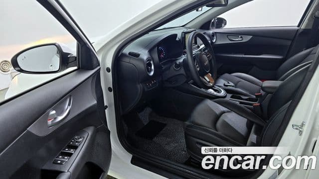 Kia The / новый New K3 2세대 Trendy, 2022 10