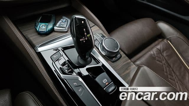 BMW 5시리즈 (G30) 520d M Sport Plus, 2020 9