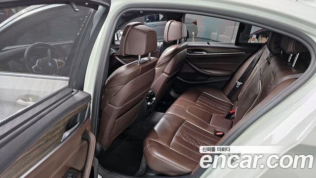 BMW 5시리즈 (G30) 520d M Sport Plus, 2020 12