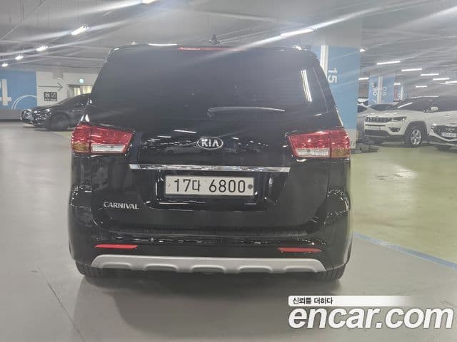Kia All New Carnival Noblesse, 2017 4