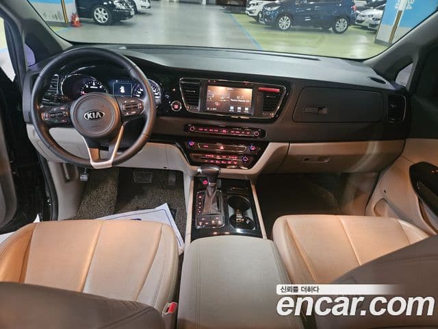 Kia All New Carnival Noblesse, 2017 7