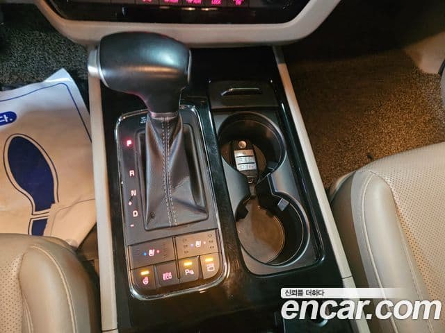 Kia All New Carnival Noblesse, 2017 9