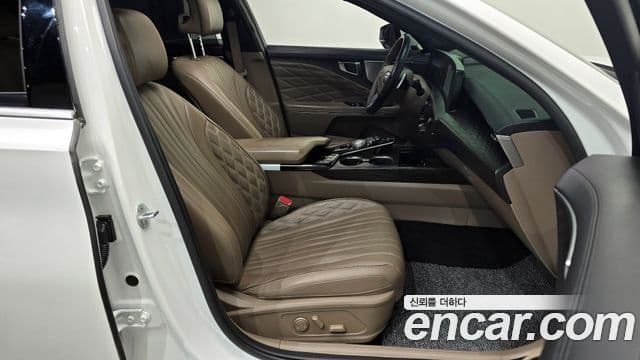 Kia K8 гибрид Signature, 2023 12