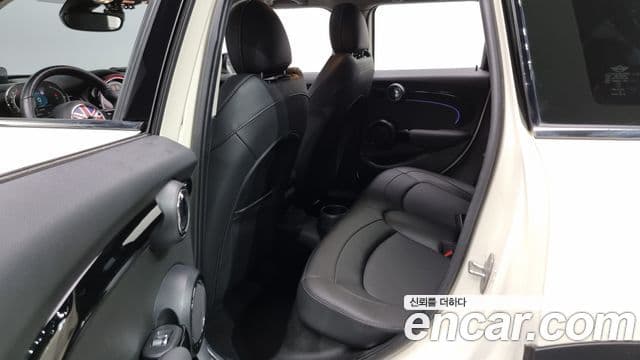 Mini Cooper S 3세대, 2022 12