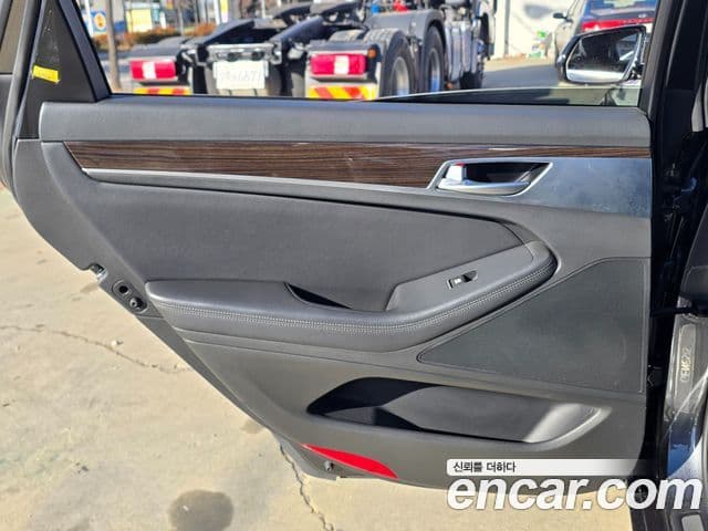 Genesis G80 Luxury, 2018 10